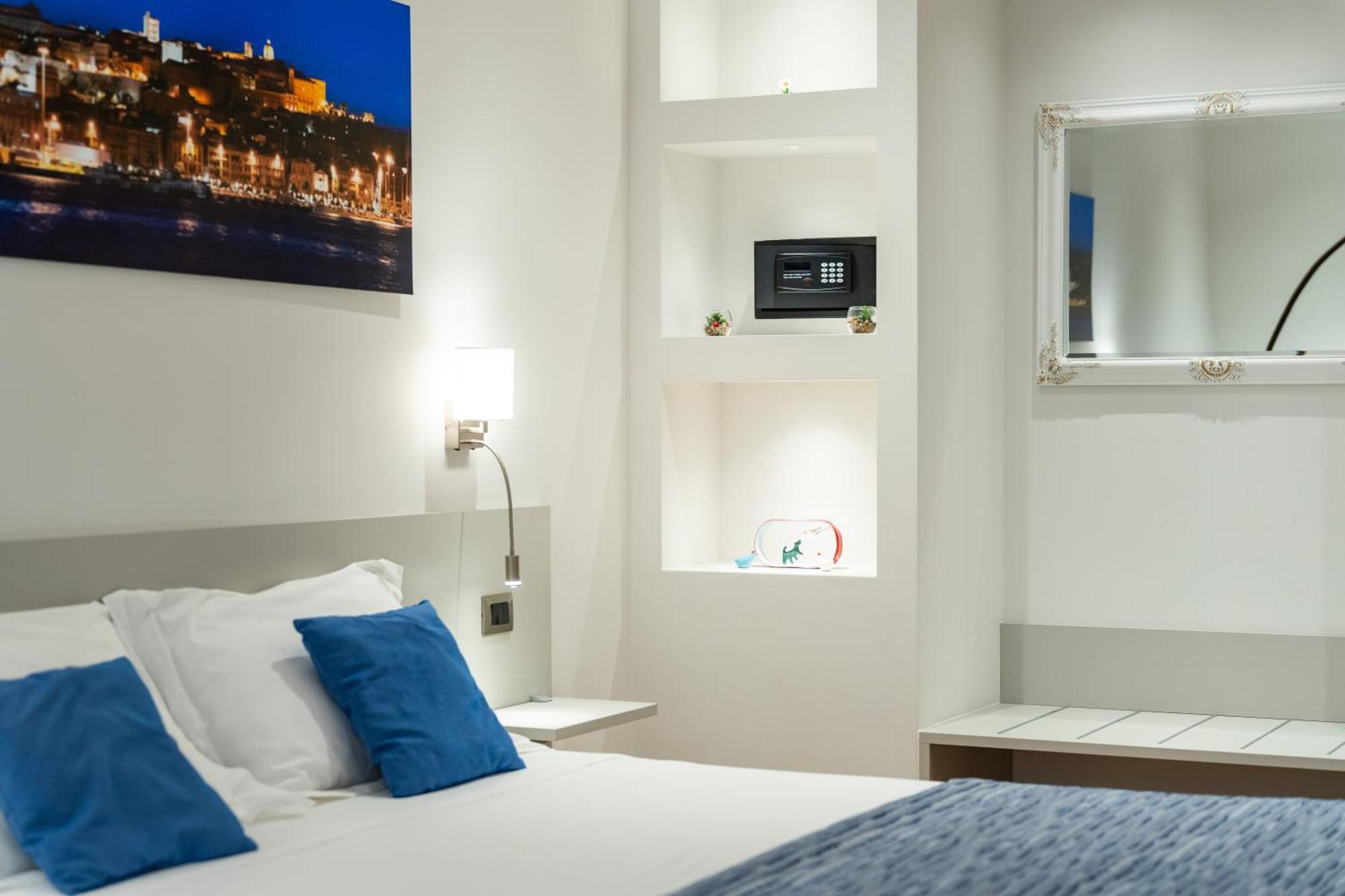 The Inga Rooms Marina Cagliari Exterior photo